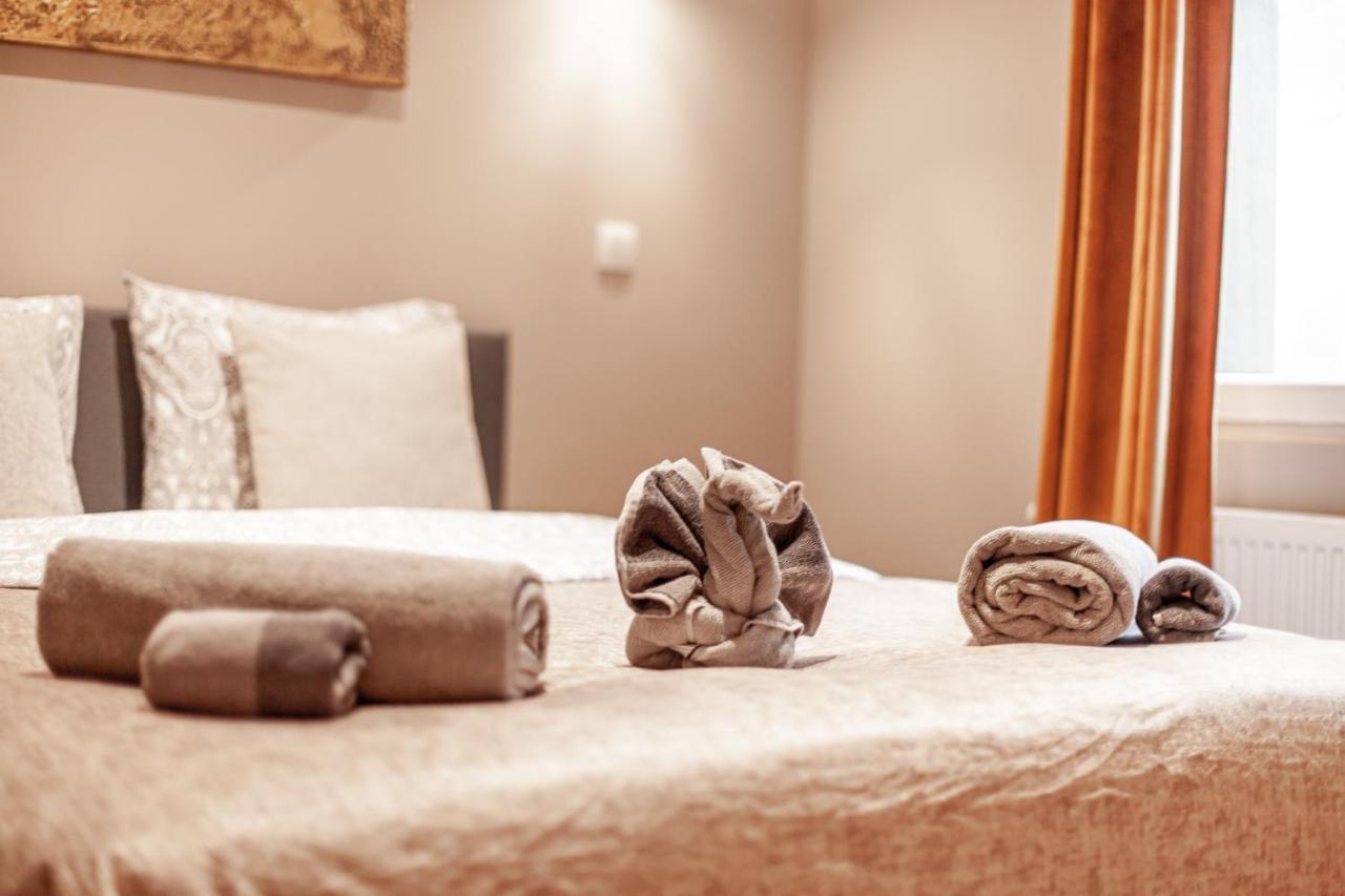Luxury Suites Palace By Rikas Hotels Антверпен Екстериор снимка