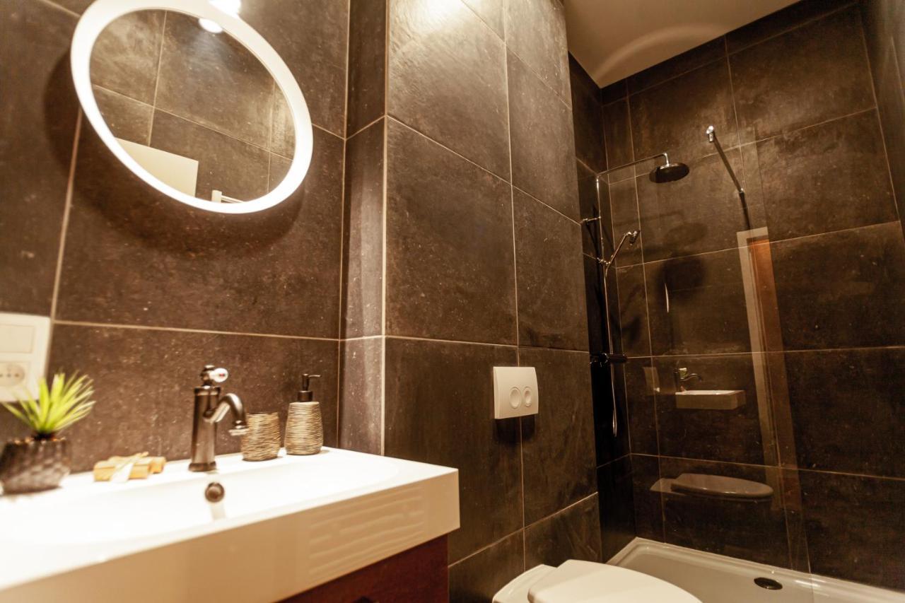 Luxury Suites Palace By Rikas Hotels Антверпен Екстериор снимка